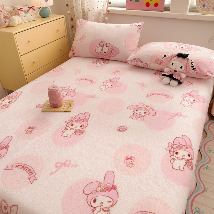 91家纺网 家纺一手货源 找家纺 初念 2025新款正版三丽鸥双面印花牛奶绒多功能四季款毛毯空调毯（撸猫触感，双倍柔软）（提供买家秀） 舒芙蕾-心动美乐蒂