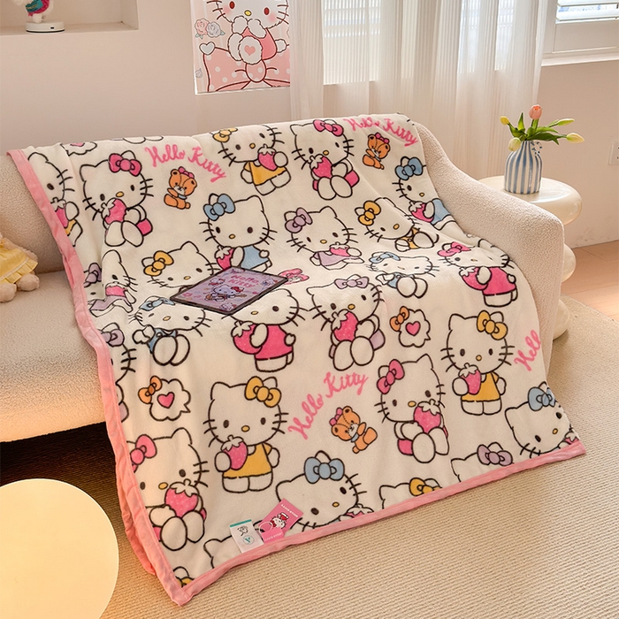 91家纺网 家纺一手货源 找家纺 初念 2025新款正版三丽鸥双面印花牛奶绒多功能四季款毛毯空调毯（撸猫触感，双倍柔软）（提供买家秀） 舒芙蕾-kt日记