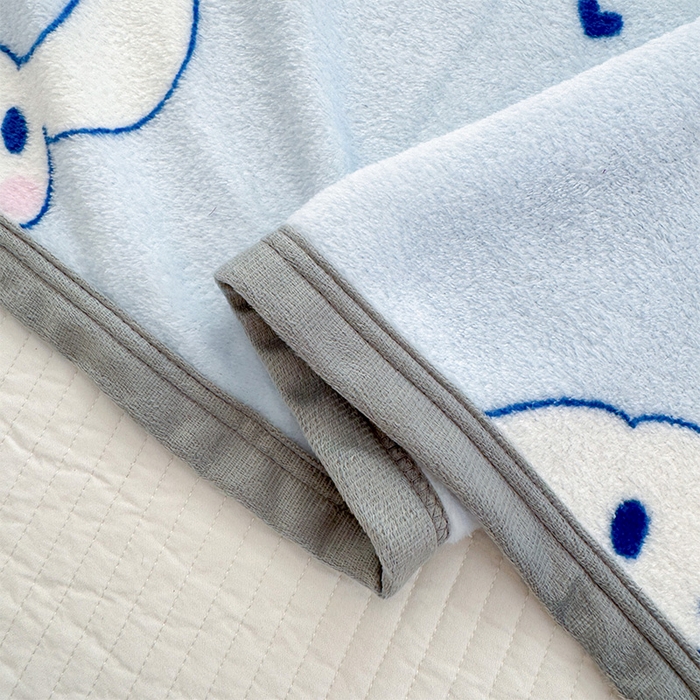 91家纺网 家纺一手货源 找家纺 初念 2025新款正版三丽鸥双面印花牛奶绒多功能四季款毛毯空调毯（撸猫触感，双倍柔软）（提供买家秀） 舒芙蕾-帕恰勾勾