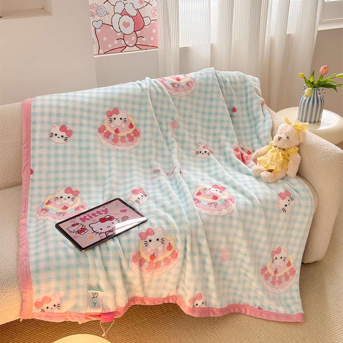 91家纺网 家纺一手货源 找家纺 初念 2025新款正版三丽鸥双面印花牛奶绒多功能四季款毛毯空调毯（撸猫触感，双倍柔软）（提供买家秀） 舒芙蕾-一口蛋糕猫