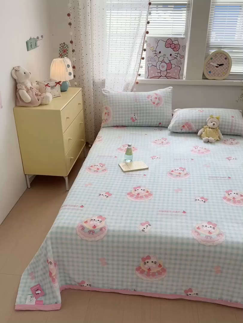 91家纺网 家纺一手货源 找家纺 初念 2025新款正版三丽鸥双面印花牛奶绒多功能四季款毛毯空调毯（撸猫触感，双倍柔软）（提供买家秀） 舒芙蕾-一口蛋糕猫