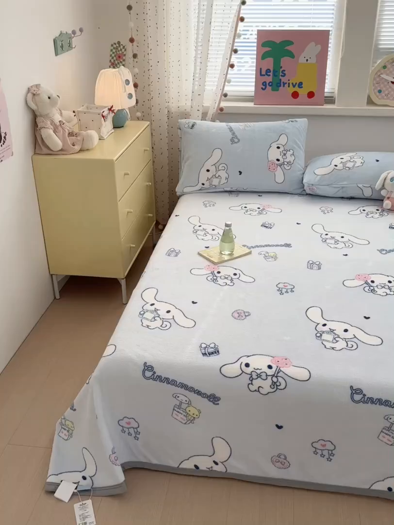 91家纺网 家纺一手货源 找家纺 初念 2025新款正版三丽鸥双面印花牛奶绒多功能四季款毛毯空调毯（撸猫触感，双倍柔软）（提供买家秀） 舒芙蕾-帕恰勾勾