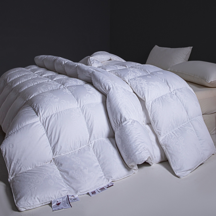 91家纺网 家纺一手货源 找家纺 缔莱（十三铭）被业 2025新款柔赛丝提花羽毛被被子被芯 立体提花-白色