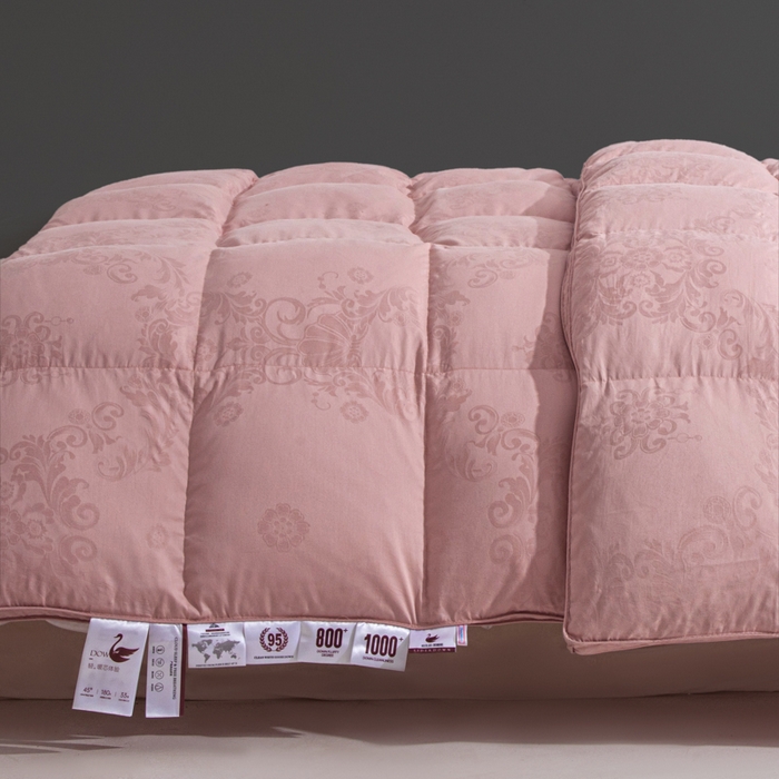 91家纺网 家纺一手货源 找家纺 缔莱（十三铭）被业 2025新款柔赛丝提花羽毛被被子被芯 立体提花-豆沙
