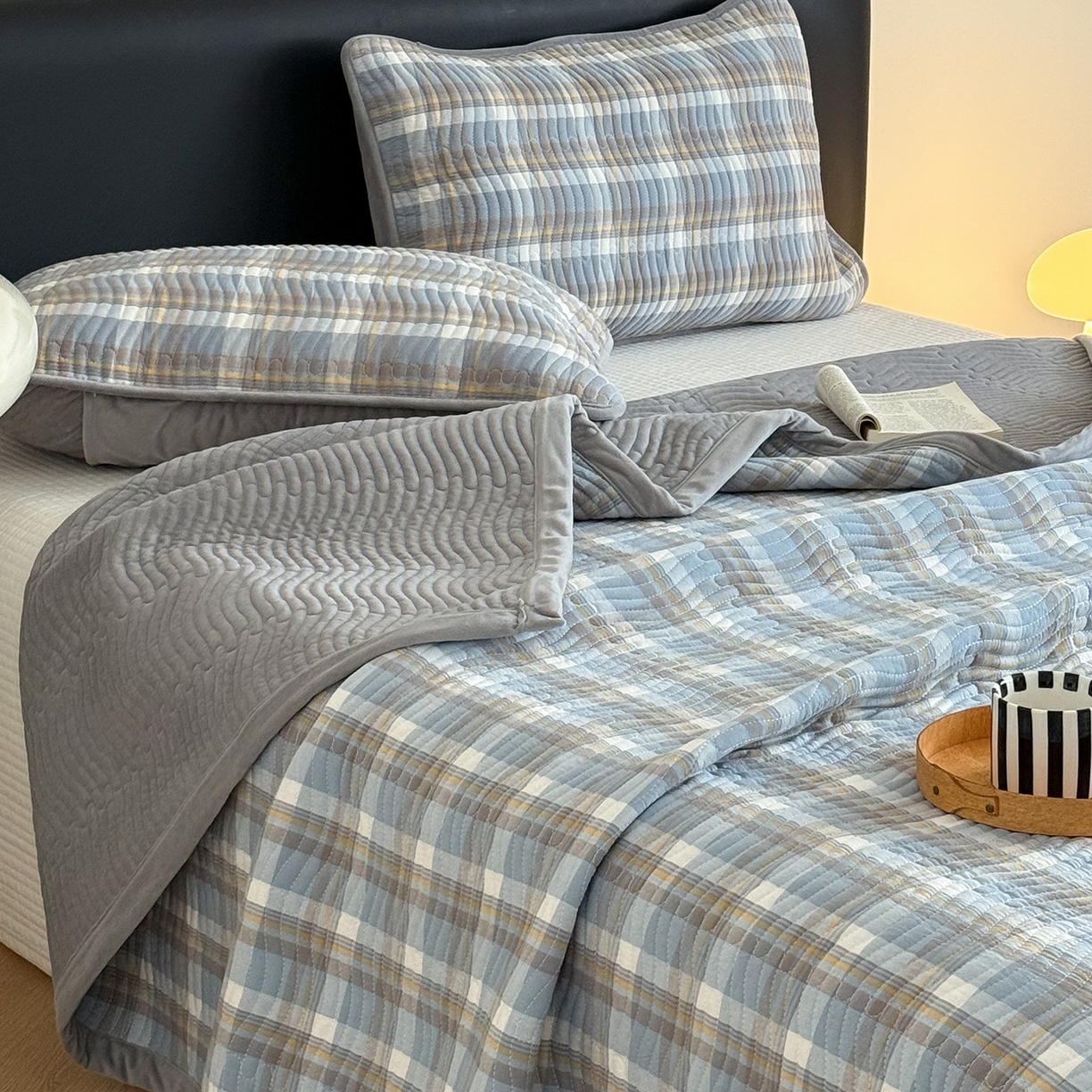 91家纺网 家纺一手货源 找家纺 乐野家居 2025新款A类全棉色织水洗棉棉加绒床盖三件套 蓝中格