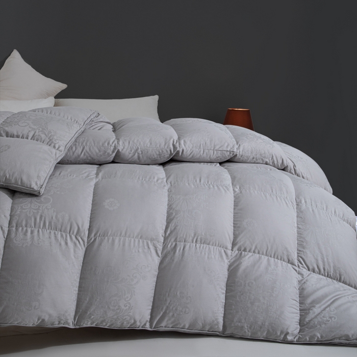 91家纺网 家纺一手货源 找家纺 缔莱（十三铭）被业 2025新款柔赛丝提花羽绒被壳羽毛被被子被芯 立体提花-灰色