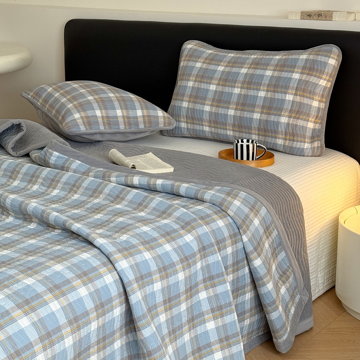 91家纺网 家纺一手货源 找家纺 乐野家居 2025新款A类全棉色织水洗棉棉加绒床盖三件套 蓝中格