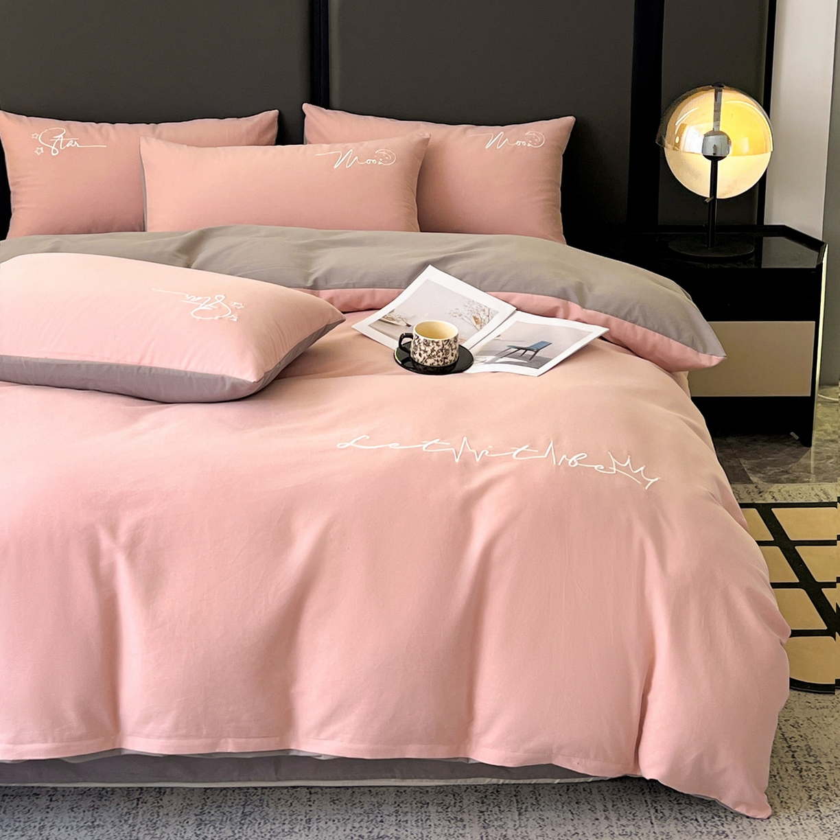 91家纺网 家纺一手货源 找家纺 有点武功  2025新款全棉纯色刺绣磨毛四件套（控价每个尺寸+30元） 粉灰