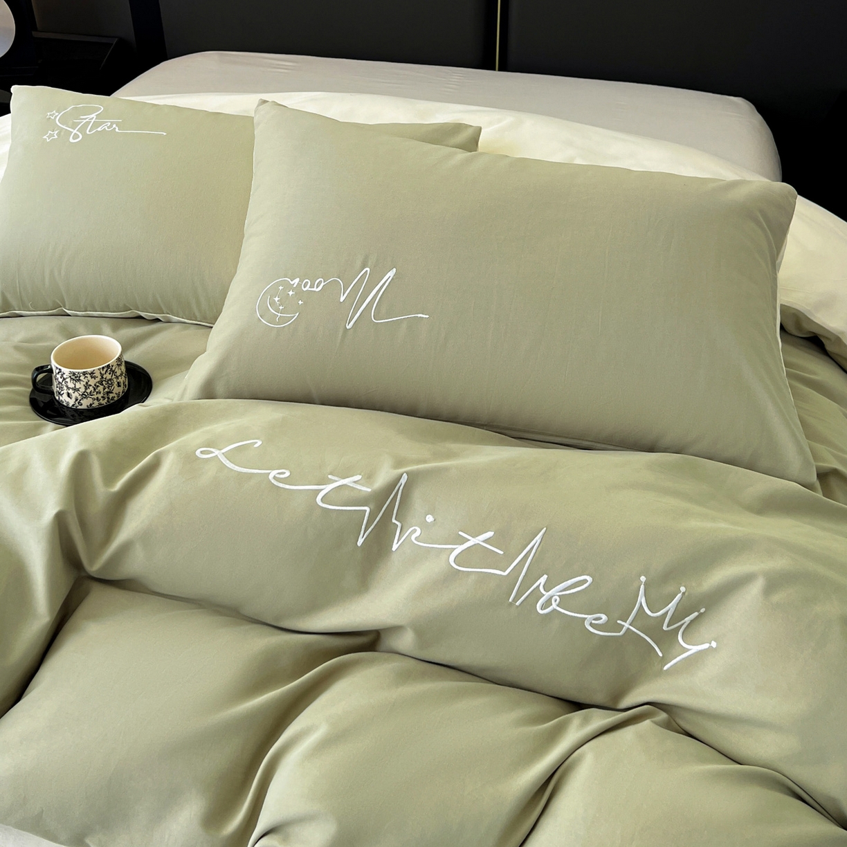 91家纺网 家纺一手货源 找家纺 有点武功  2025新款全棉纯色刺绣磨毛四件套（控价每个尺寸+30元） 果绿黄