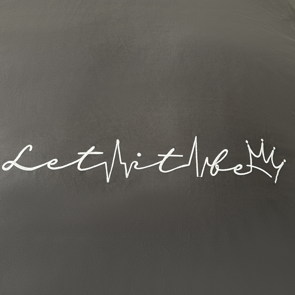 91家纺网 家纺一手货源 找家纺 有点武功  2025新款全棉纯色刺绣磨毛四件套（控价每个尺寸+30元） 黑绿