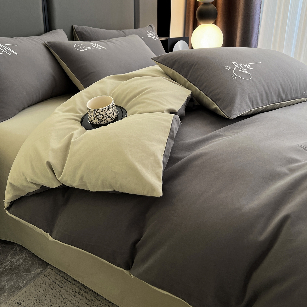 91家纺网 家纺一手货源 找家纺 有点武功  2025新款全棉纯色刺绣磨毛四件套（控价每个尺寸+30元） 黑绿