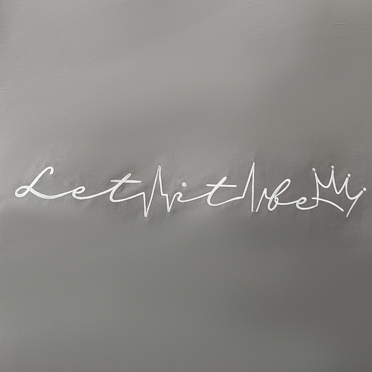 91家纺网 家纺一手货源 找家纺 有点武功  2025新款全棉纯色刺绣磨毛四件套（控价每个尺寸+30元） 浅灰