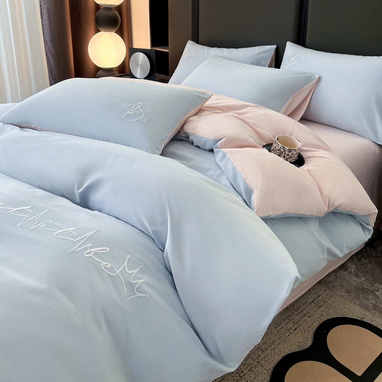 91家纺网 家纺一手货源 找家纺 有点武功  2025新款全棉纯色刺绣磨毛四件套（控价每个尺寸+30元） 浅蓝粉