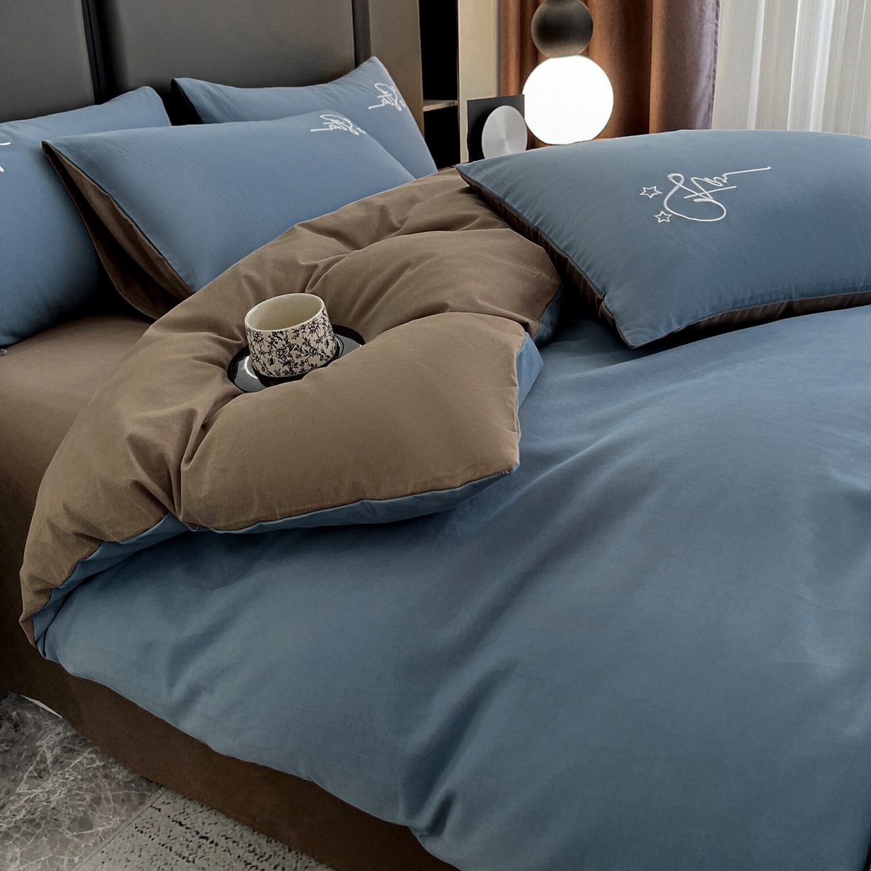 91家纺网 家纺一手货源 找家纺 有点武功  2025新款全棉纯色刺绣磨毛四件套（控价每个尺寸+30元） 深蓝咖