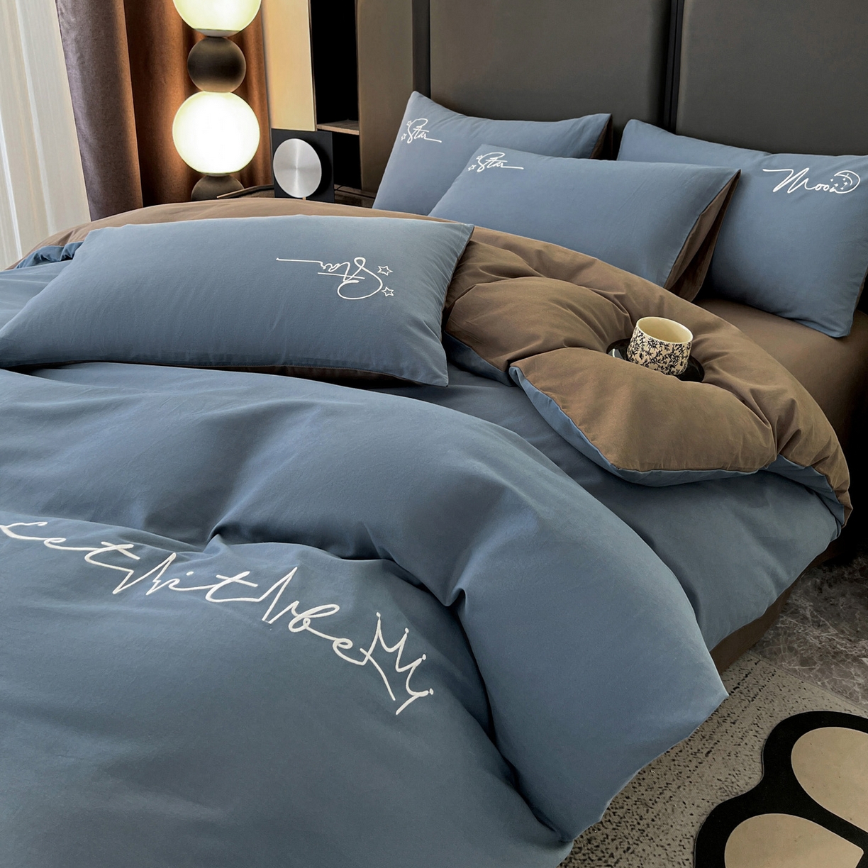 91家纺网 家纺一手货源 找家纺 有点武功  2025新款全棉纯色刺绣磨毛四件套（控价每个尺寸+30元） 深蓝咖