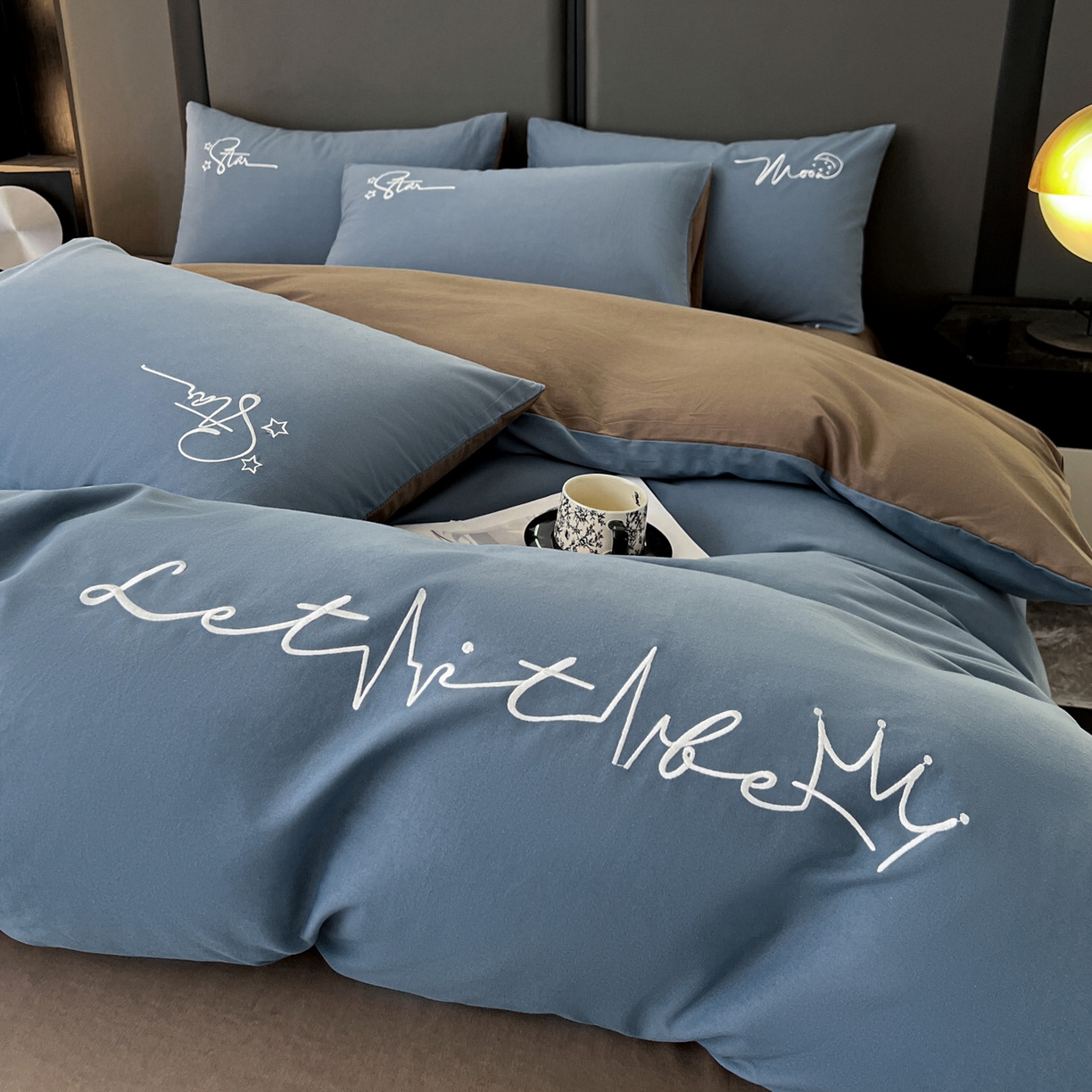 91家纺网 家纺一手货源 找家纺 有点武功  2025新款全棉纯色刺绣磨毛四件套（控价每个尺寸+30元） 深蓝咖