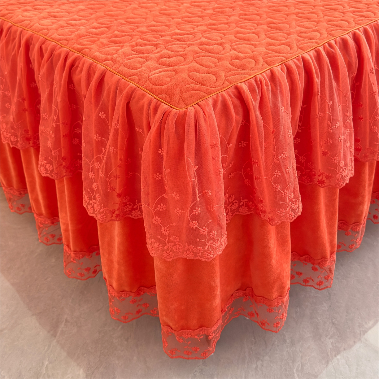 91家纺网 家纺一手货源 找家纺 （总）恒爱家纺 2025新款A类宝宝绒艾薇床裙四件套套件系列