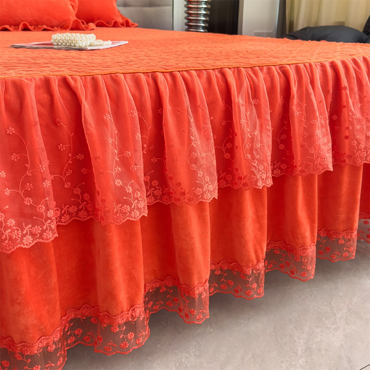 91家纺网 家纺一手货源 找家纺 （总）恒爱家纺 2025新款A类宝宝绒艾薇床裙四件套套件系列