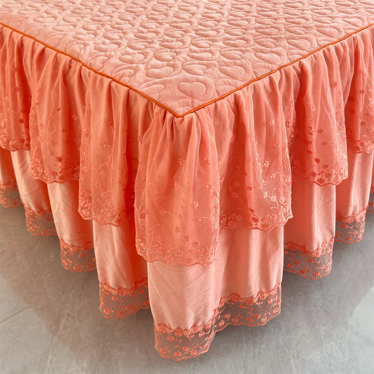 91家纺网 家纺一手货源 找家纺 恒爱家纺 2025新款A类宝宝绒艾薇床裙四件套套件系列 美人玉