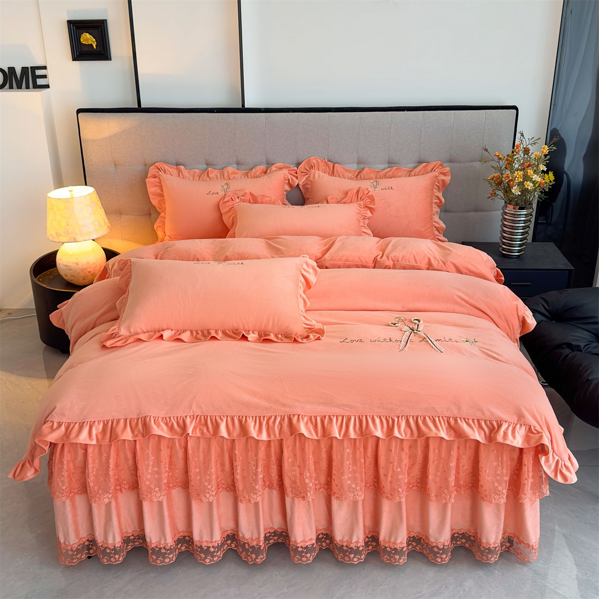 91家纺网 家纺一手货源 找家纺 恒爱家纺 2025新款A类宝宝绒艾薇床裙四件套套件系列 美人玉