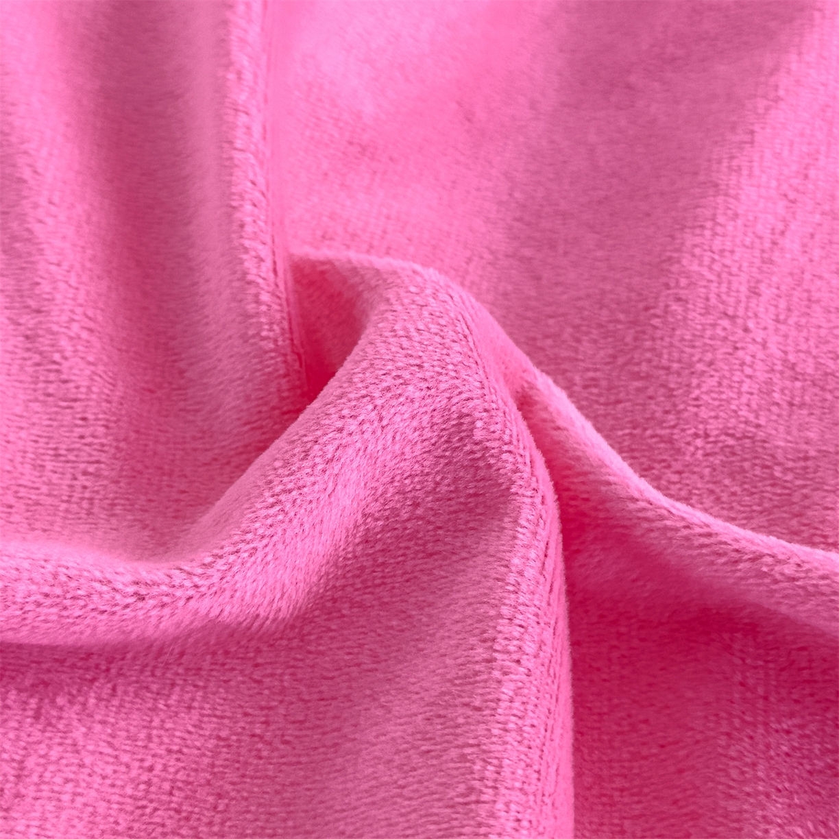 91家纺网 家纺一手货源 找家纺 恒爱家纺 2025新款A类宝宝绒艾薇床裙四件套套件系列 玫瑰红