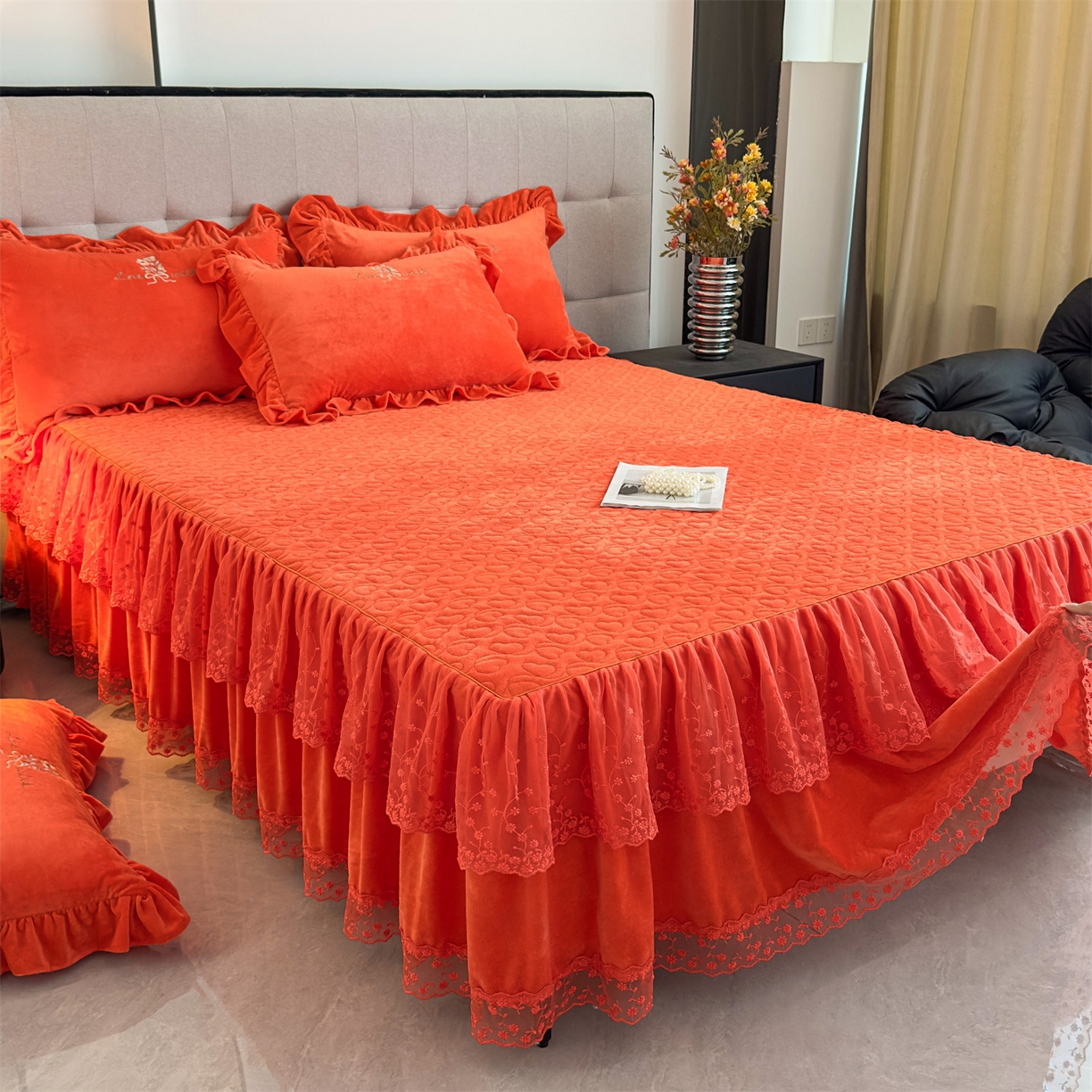 91家纺网 家纺一手货源 找家纺 （总）恒爱家纺 2025新款A类宝宝绒艾薇床裙四件套套件系列