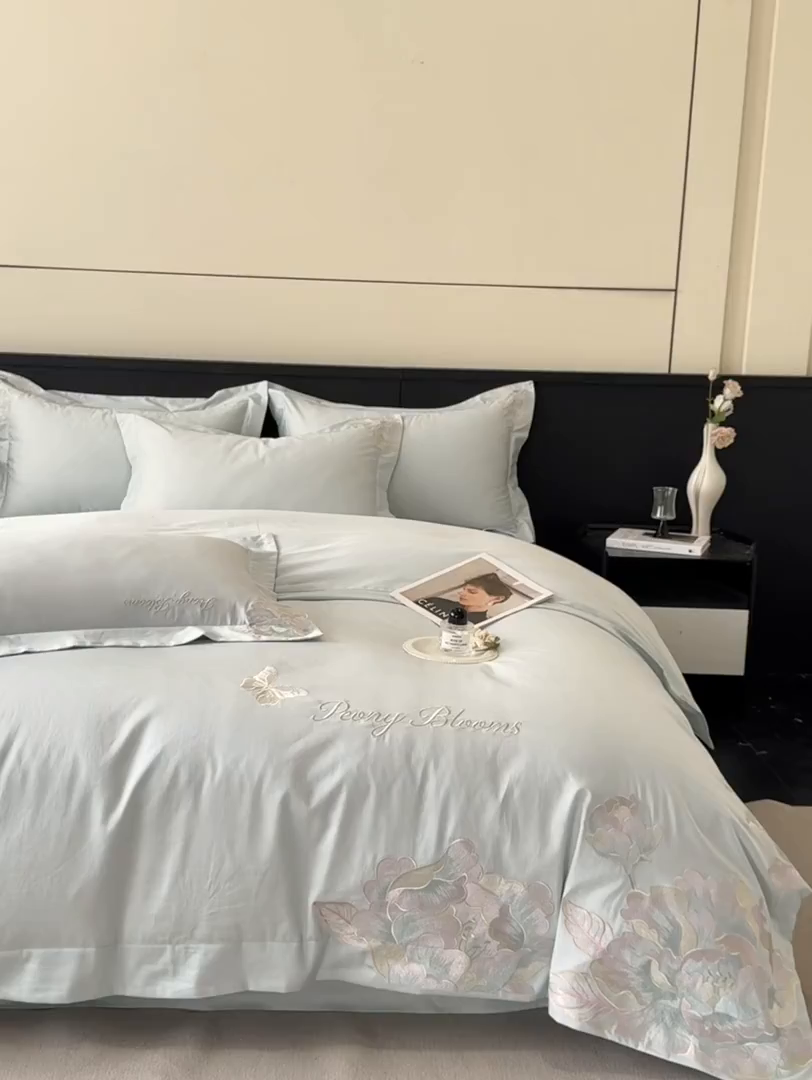 91家纺网 家纺一手货源 找家纺 木子家纺 2025新款亲肤舒适支玉林四件套-锦上添花 锦上添花  天空蓝