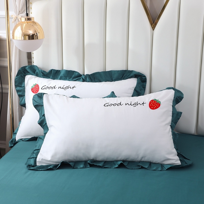 91家纺网 家纺一手货源 找家纺 晶缦家纺 2025新款韩版纯棉60支全棉贡缎长绒棉绣花四件套 夕夕草莓-宝石蓝