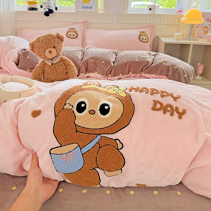 91家纺网 家纺一手货源 找家纺 （总）KT猫直营店 2025新款高克重大毛巾绣牛奶绒卡通四件套