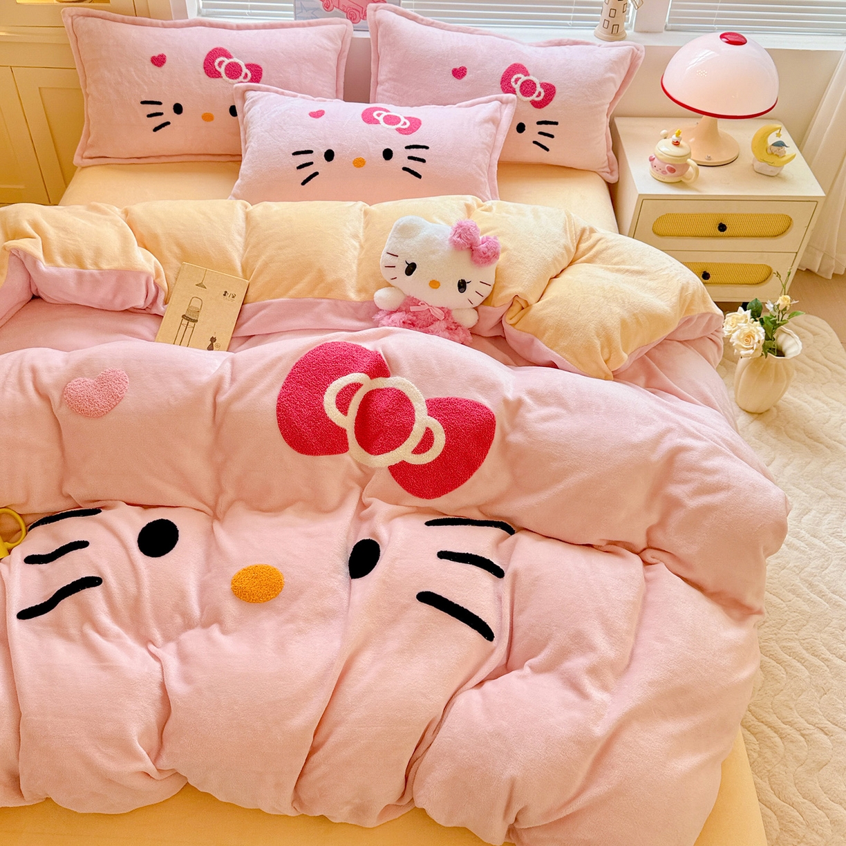 91家纺网 家纺一手货源 找家纺 （总）KT猫直营店 2025新款高克重大版毛巾绣牛奶绒卡通四件套