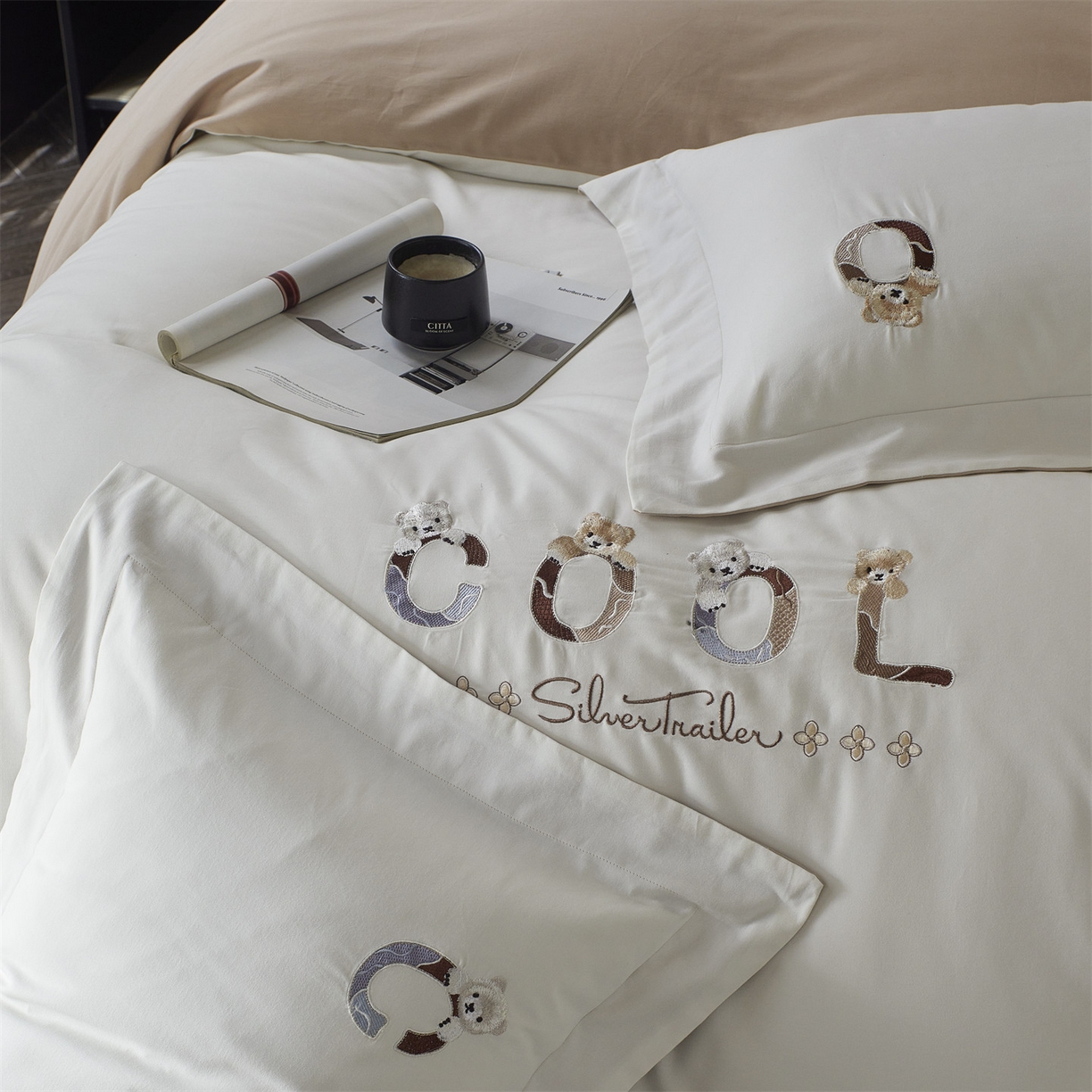 91家纺网 家纺一手货源 找家纺 鼎飞家纺 2025新款全棉磨毛刺绣四件套系列-梵 梵-奶油白