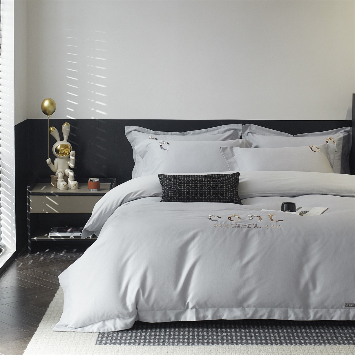 91家纺网 家纺一手货源 找家纺 鼎飞家纺 2025新款全棉磨毛刺绣四件套系列-梵 梵-雅灰