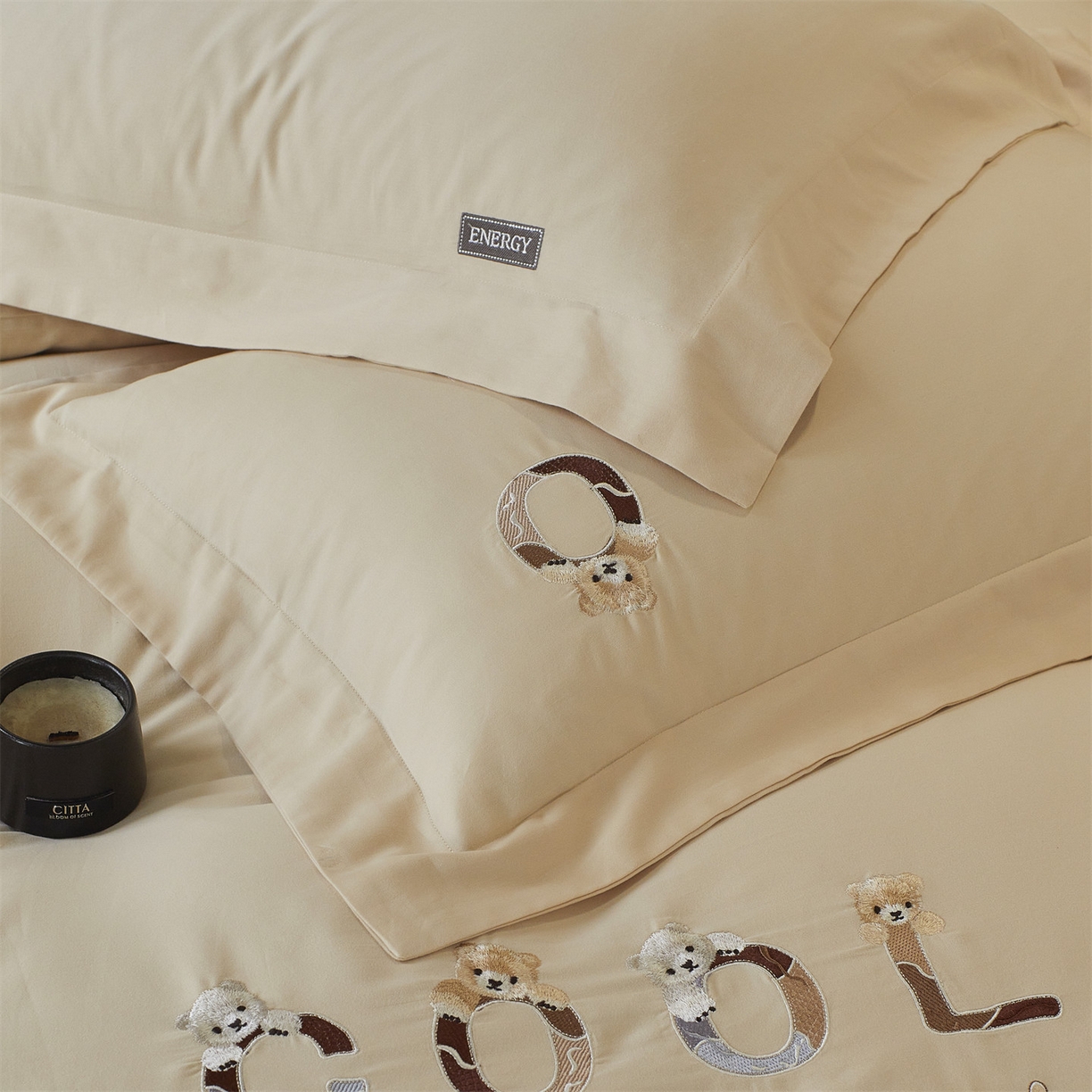 91家纺网 家纺一手货源 找家纺 鼎飞家纺 2025新款全棉磨毛刺绣四件套系列-梵 梵-荞麦