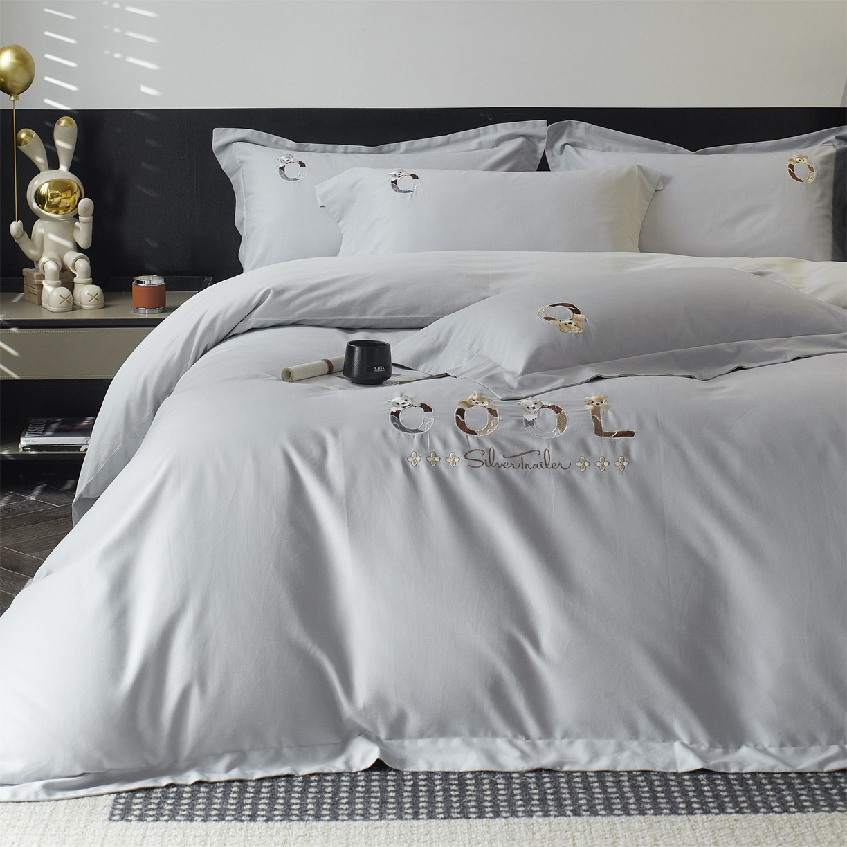 91家纺网 家纺一手货源 找家纺 鼎飞家纺 2025新款全棉磨毛刺绣四件套系列-梵 梵-雅灰