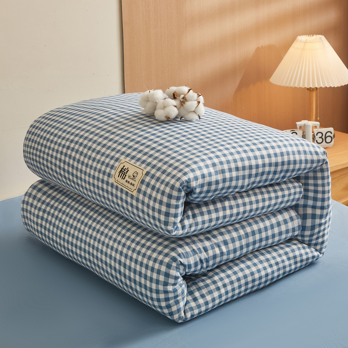 91家纺网 家纺一手货源 找家纺 逸居家纺  2025新款A类可拆洗水洗棉棉花被冬被 蓝小格