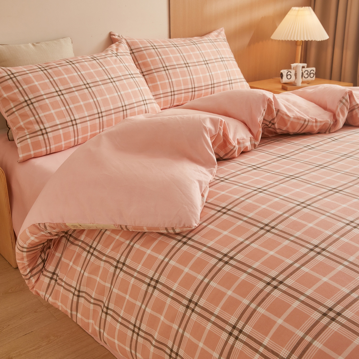 91家纺网 家纺一手货源 找家纺 逸居家纺  2025新款A类可拆洗水洗棉棉花被冬被 韶华粉