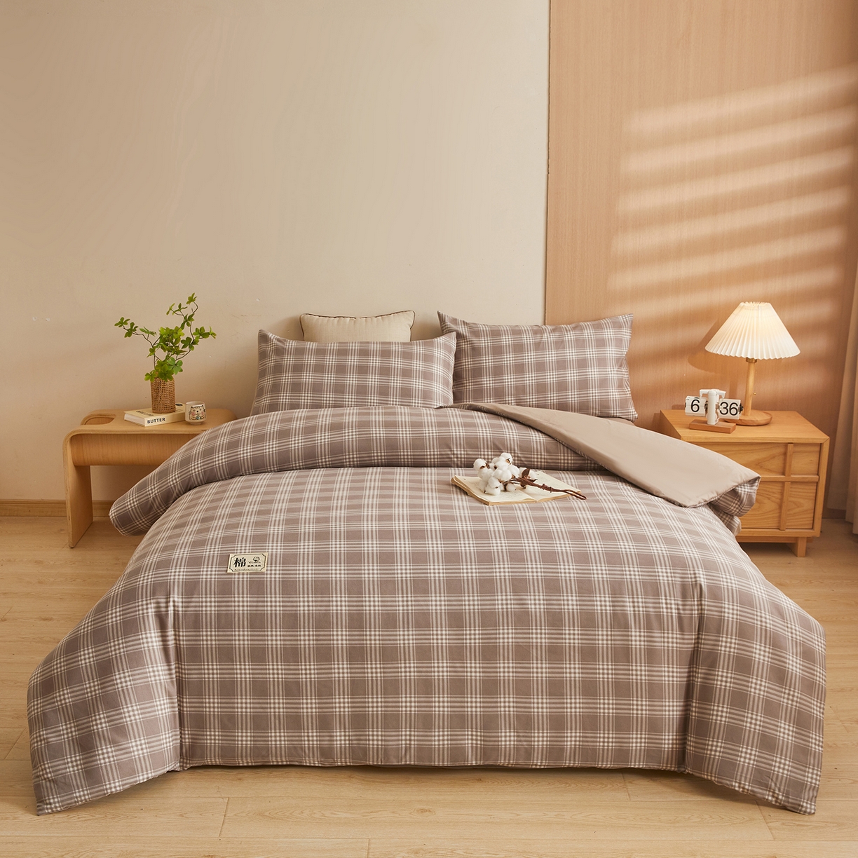 91家纺网 家纺一手货源 找家纺 逸居家纺  2025新款A类可拆洗水洗棉棉花被冬被 深咖格