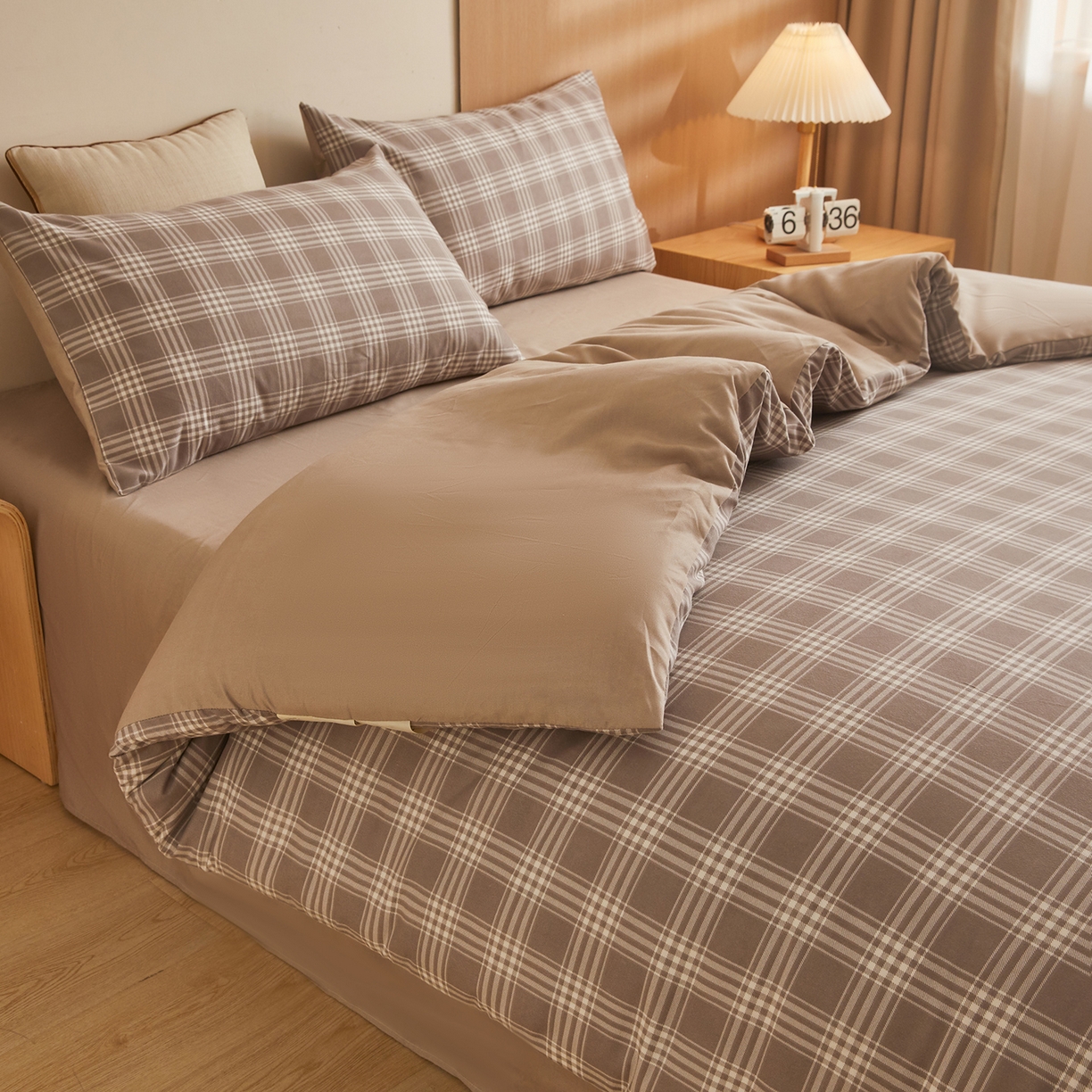 91家纺网 家纺一手货源 找家纺 逸居家纺  2025新款A类可拆洗水洗棉棉花被冬被 深咖格