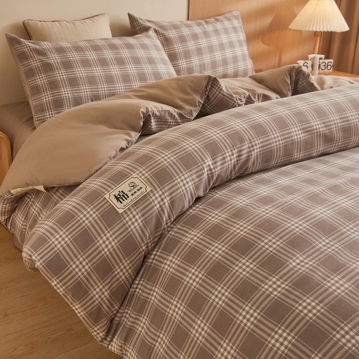 91家纺网 家纺一手货源 找家纺 逸居家纺  2025新款A类可拆洗水洗棉棉花被冬被 深咖格