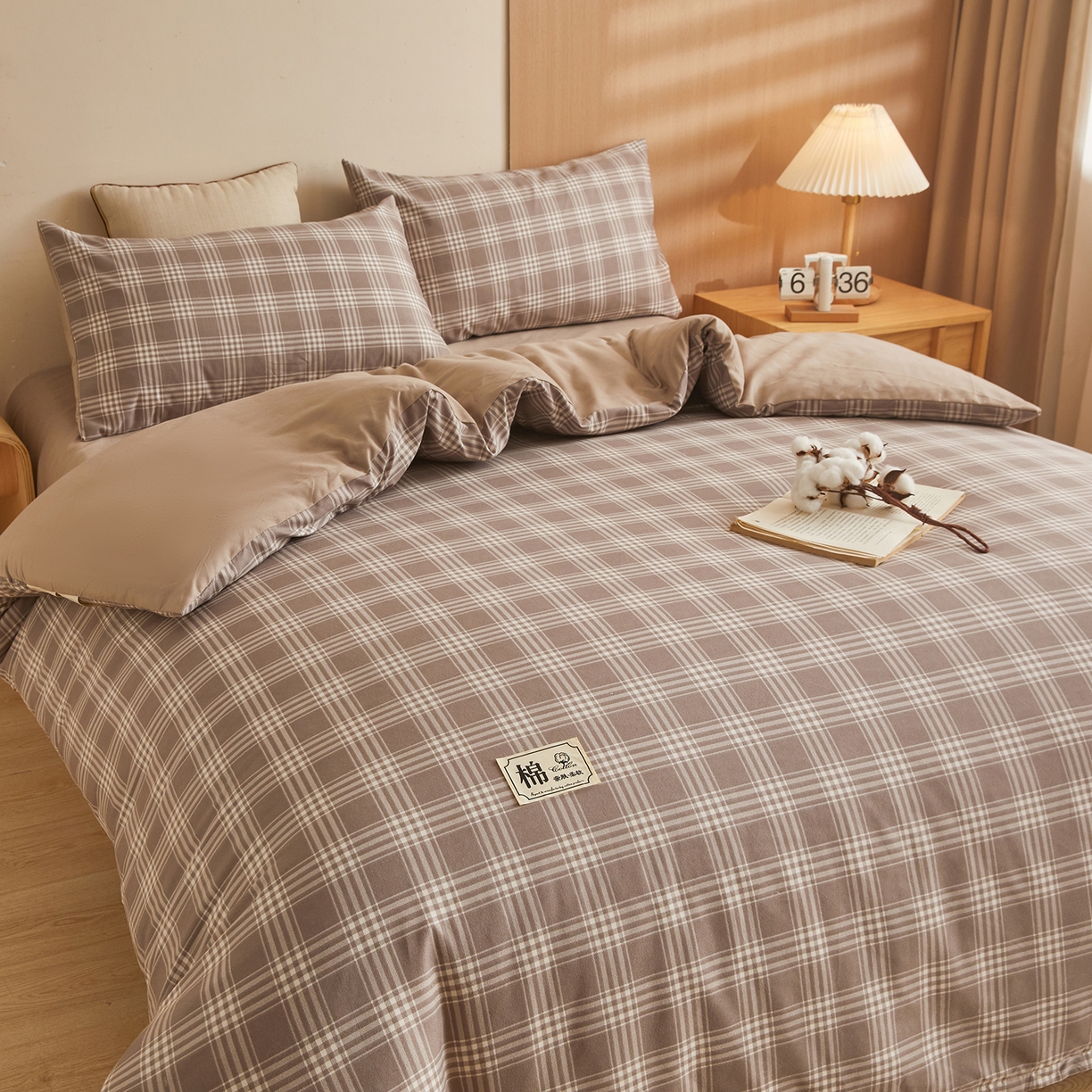 91家纺网 家纺一手货源 找家纺 逸居家纺  2025新款A类可拆洗水洗棉棉花被冬被 深咖格