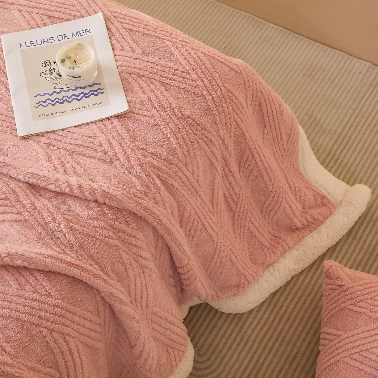 91家纺网 家纺一手货源 找家纺 （总）欧邦 2025新款提花塔芙绒羊羔绒毛毯-素简系列