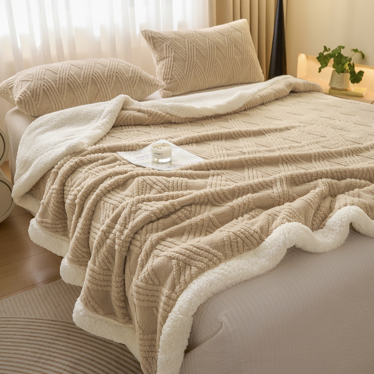 91家纺网 家纺一手货源 找家纺 欧邦 2025新款提花塔芙绒羊羔绒毛毯-素简系列 素简-卡其