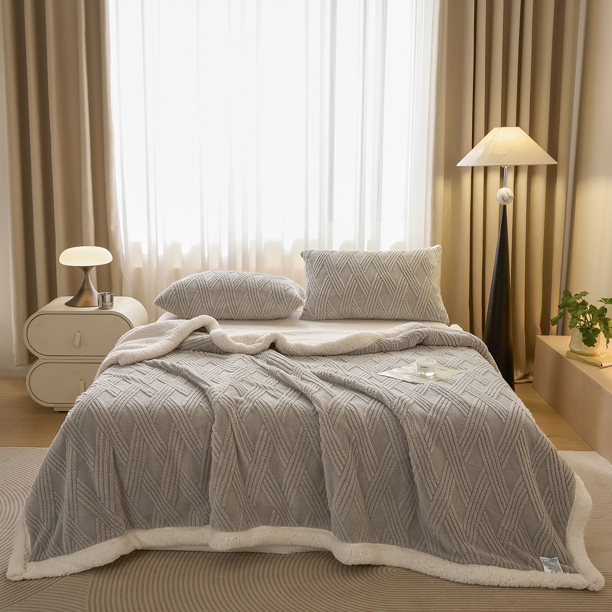 91家纺网 家纺一手货源 找家纺 欧邦 2025新款提花塔芙绒羊羔绒毛毯-素简系列 素简-浅灰