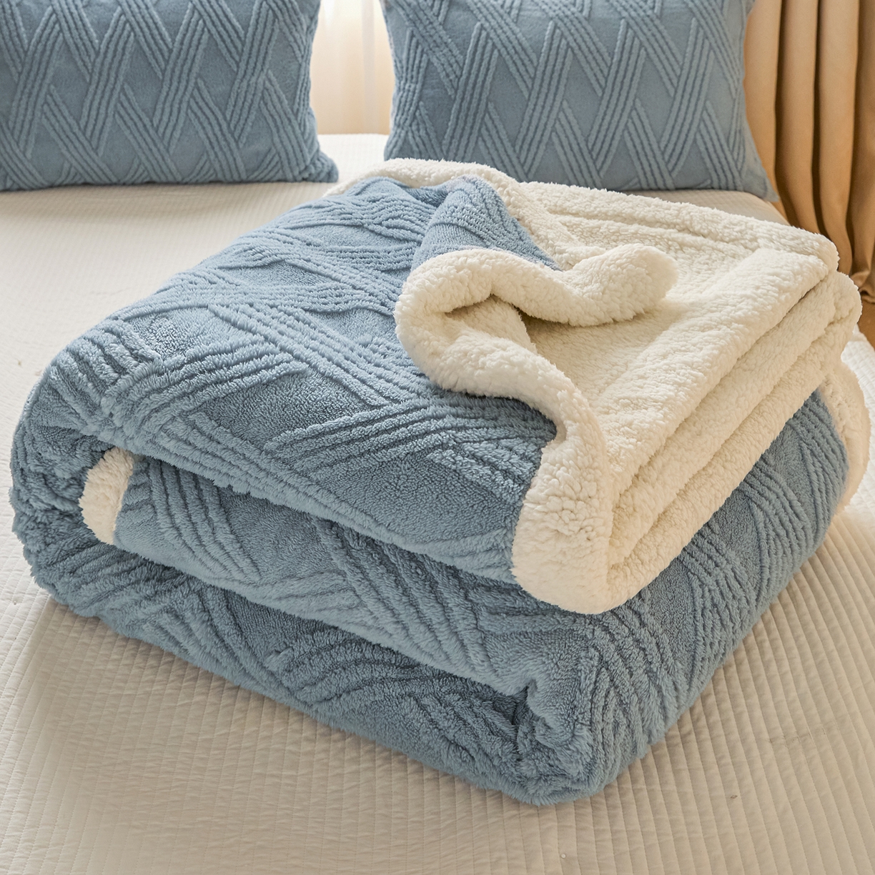 91家纺网 家纺一手货源 找家纺 欧邦 2025新款提花塔芙绒羊羔绒毛毯-素简系列 素简-雾蓝
