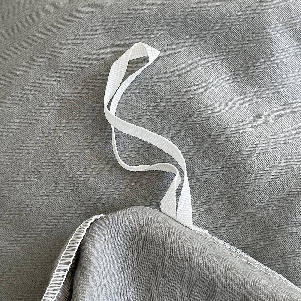 91家纺网 家纺一手货源 找家纺 佰亿莱 2026新款棉麻双层纱四件套第二批 南枝-云灰