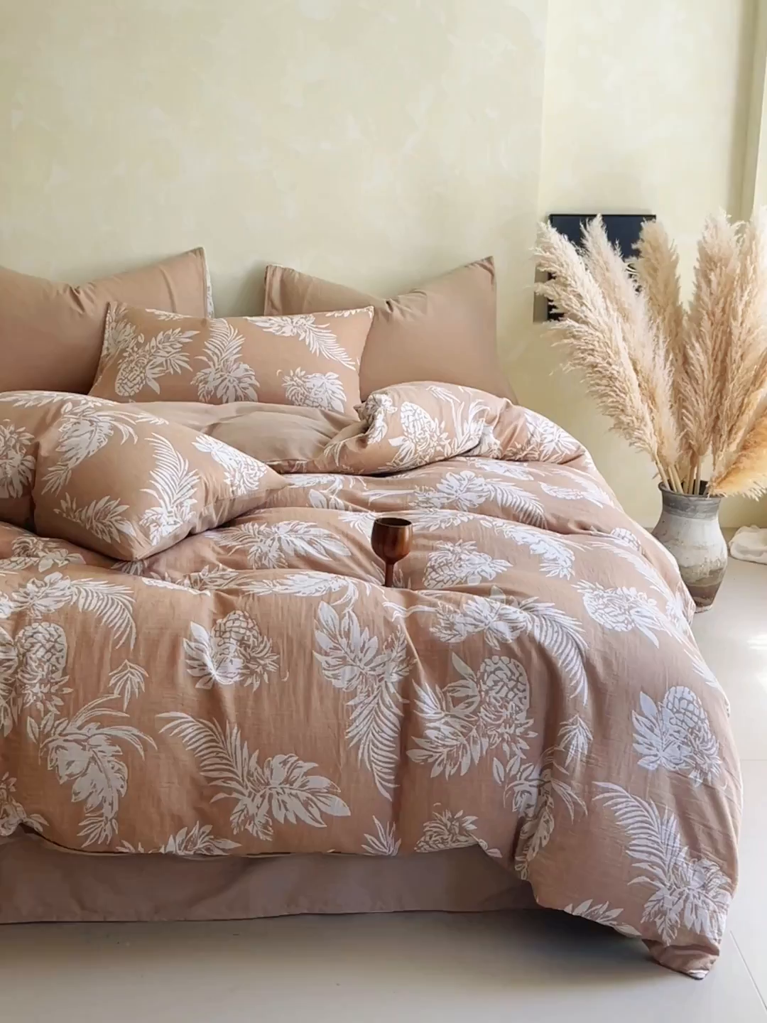 91家纺网 家纺一手货源 找家纺 佰亿莱 2026新款棉麻双层纱四件套第二批 夏日森林-卡其