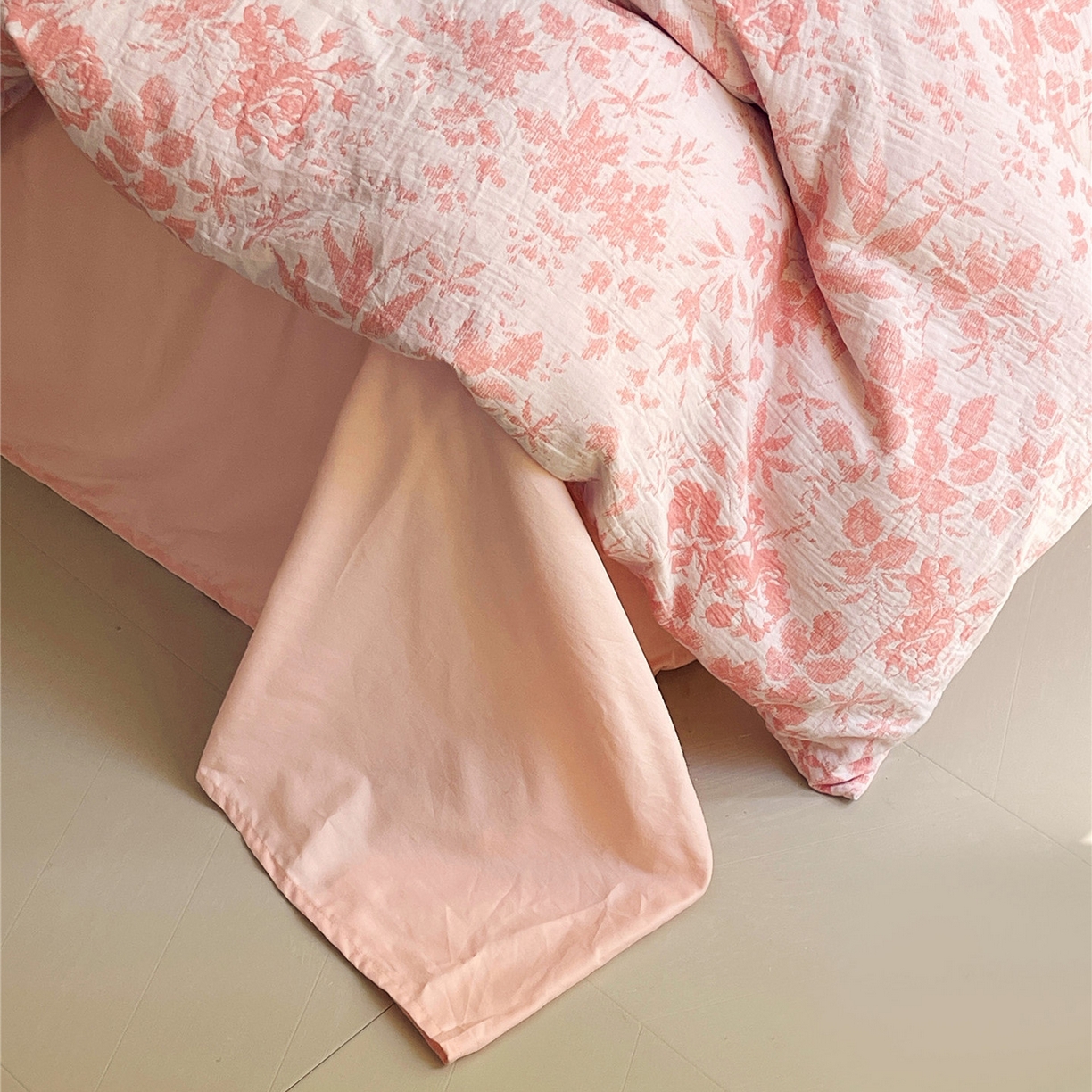 91家纺网 家纺一手货源 找家纺 佰亿莱 2026新款棉麻双层纱四件套第二批 青黛-仙女粉