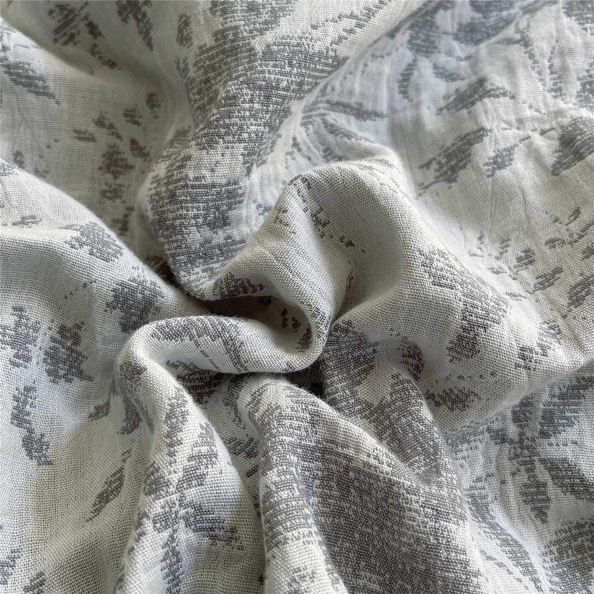 91家纺网 家纺一手货源 找家纺 佰亿莱 2026新款棉麻双层纱四件套第二批 青黛-银灰