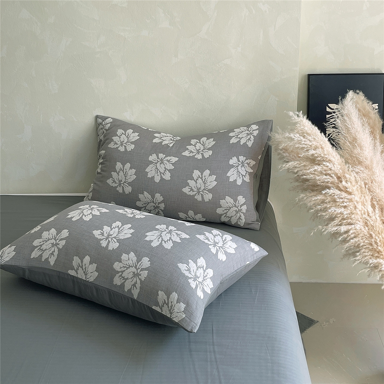 91家纺网 家纺一手货源 找家纺 佰亿莱 2026新款棉麻双层纱四件套第二批 春屿-灰