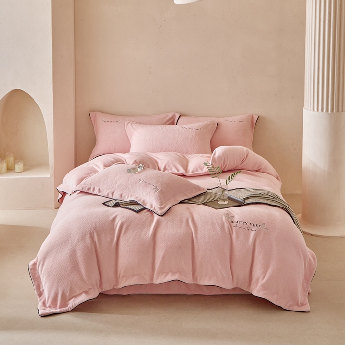 91家纺网 家纺一手货源 找家纺 孑寐家纺 2025新款进口加厚艾尼绒四件套 艾尼绒-粉色